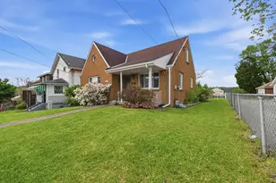 313 Locust St, Turtle Creek, PA 15145 - Photo 2