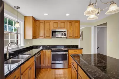 1243 Sun Ridge Dr, Pittsburgh, PA 15241 - Photo 16