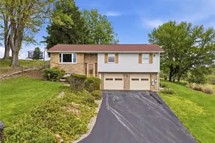 129 Ray Dr, Rostraver, PA 15012 - Photo 2
