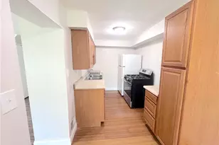 2528 Homehurst Ave, Pittsburgh, PA 15234 - Photo 10