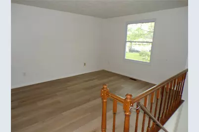 309 Larkwood Ct, Cranberry Township, PA 16066 - Photo 2