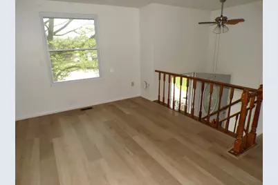 309 Larkwood Ct, Cranberry Township, PA 16066 - Photo 2