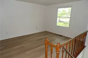 309 Larkwood Ct, Cranberry Township, PA 16066 - Photo 2