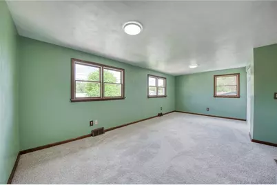 98 York Dr, Ross Twp, PA 15214 - Photo 10