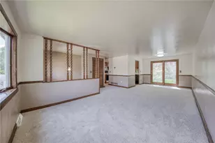98 York Dr, Ross Twp, PA 15214 - Photo 4