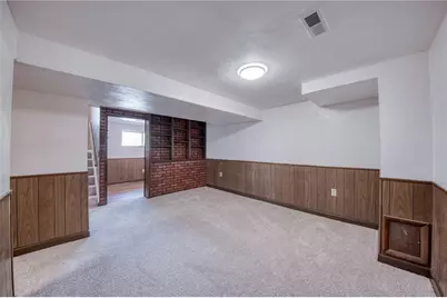 98 York Dr, Ross Twp, PA 15214 - Photo 18