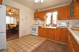 3905 Brownsville Rd, Pittsburgh, PA 15227 - Photo 12