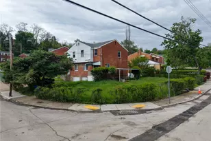 147 Schenley Manor Dr, Pittsburgh, PA 15201 - Photo 2