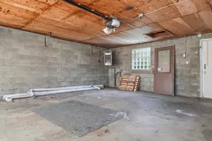 551 Farnsworth Ave, Clairton, PA 15025 - Photo 34