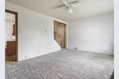 551 Farnsworth Ave, Clairton, PA 15025 - Photo 2