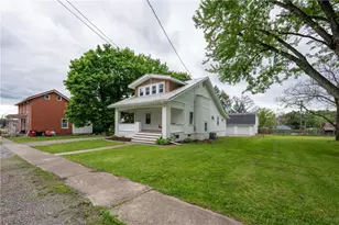 117 W Main St, New Alexandria, PA 15670 - Photo 2