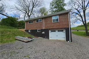 138 Center Dr, Oakland Township, PA 16025 - Photo 8