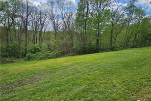 138 Center Dr, Oakland Township, PA 16025 - Photo 6