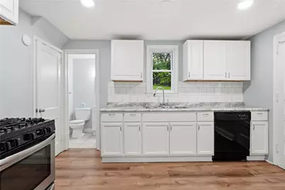 818 Dearborn St, Baden, PA 15005 - Photo 16