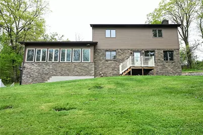 124 Dalton Ln, Hempfield Township, PA 15625 - Photo 2