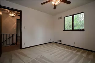 124 Dalton Ln, Hempfield Township, PA 15625 - Photo 18