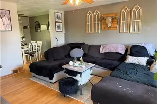 11 Hoyt Dr, White Township, PA 15701 - Photo 6