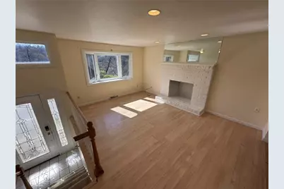 1027 Middle Rd, Pittsburgh, PA 15116 - Photo 4