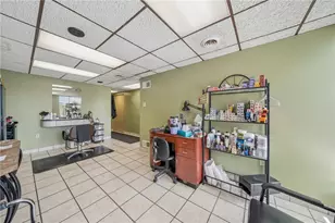 601 Lincoln Hwy, East McKeesport, PA 15035 - Photo 6