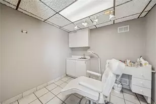 601 Lincoln Hwy, East McKeesport, PA 15035 - Photo 4