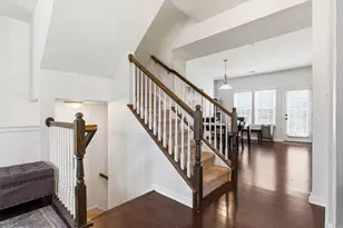 252 Broadstone Dr, Adams Township, PA 16046 - Photo 8