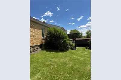 600 Edgewood, Washington Township, PA 15613 - Photo 2