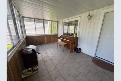 6365 Tuscarawas Rd, Ohioville, PA 15052 - Photo 4