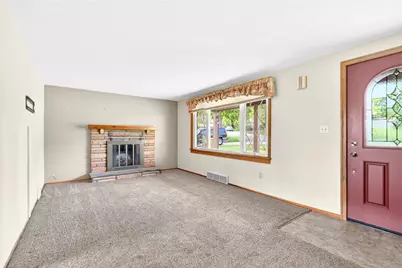 103 Minnock Dr, Ross Twp, PA 15237 - Photo 4