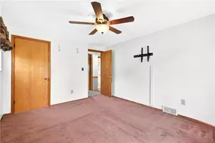 103 Minnock Dr, Ross Twp, PA 15237 - Photo 22