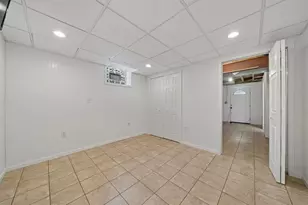 9470 Pembroke Cir, North Huntingdon, PA 15642 - Photo 34