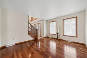9470 Pembroke Cir, North Huntingdon, PA 15642 - Photo 14