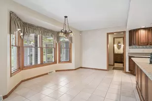 9470 Pembroke Cir, North Huntingdon, PA 15642 - Photo 10