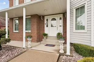 9470 Pembroke Cir, North Huntingdon, PA 15642 - Photo 2