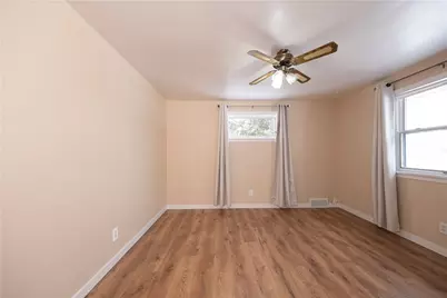 204 Pike St, Pittsburgh, PA 15235 - Photo 10