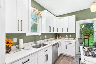 403 Wabana St, Observatory Hill, PA 15214 - Photo 12