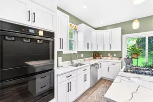 403 Wabana St, Observatory Hill, PA 15214 - Photo 10
