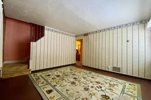 282 Oak Dr, Coraopolis, PA 15108 - Photo 2