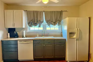 204 Meason St, Connellsville, PA 15425 - Photo 4
