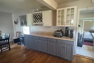 204 Meason St, Connellsville, PA 15425 - Photo 2