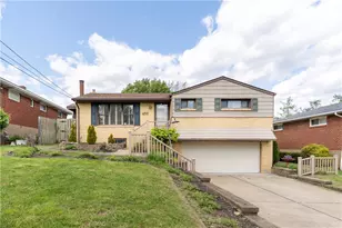 458 Blossom Dr, Pittsburgh, PA 15236 - Photo 1