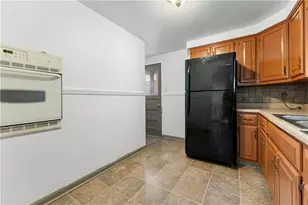 458 Blossom Dr, Pittsburgh, PA 15236 - Photo 8