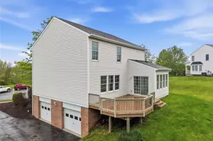 3030 Willowbrook Dr, South Fayette, PA 15017 - Photo 2