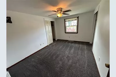 504 Maple St, Jeannette, PA 15644 - Photo 16