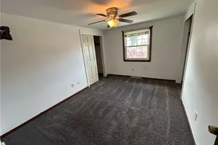 504 Maple St, Jeannette, PA 15644 - Photo 16