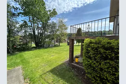 504 Maple St, Jeannette, PA 15644 - Photo 30