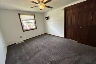 504 Maple St, Jeannette, PA 15644 - Photo 20