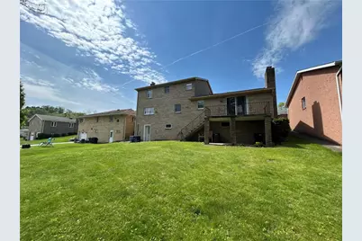 504 Maple St, Jeannette, PA 15644 - Photo 28