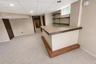504 Maple St, Jeannette, PA 15644 - Photo 26