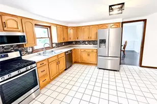 504 Maple St, Jeannette, PA 15644 - Photo 8