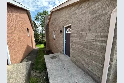 504 Maple St, Jeannette, PA 15644 - Photo 26